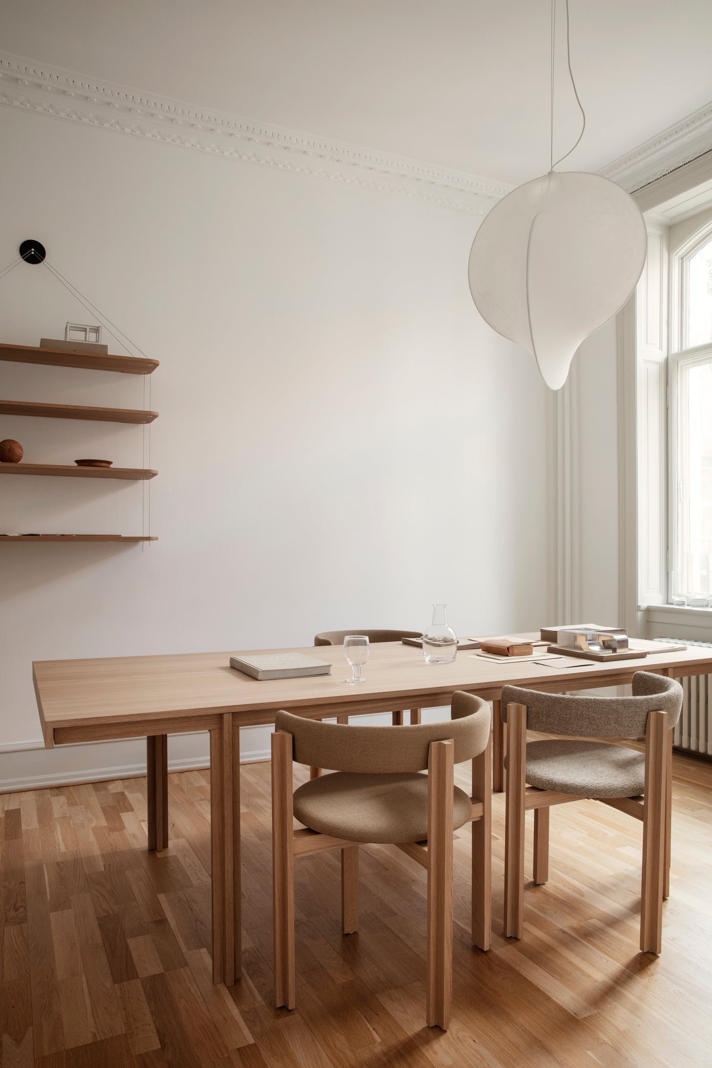 Principal dining table – Verso